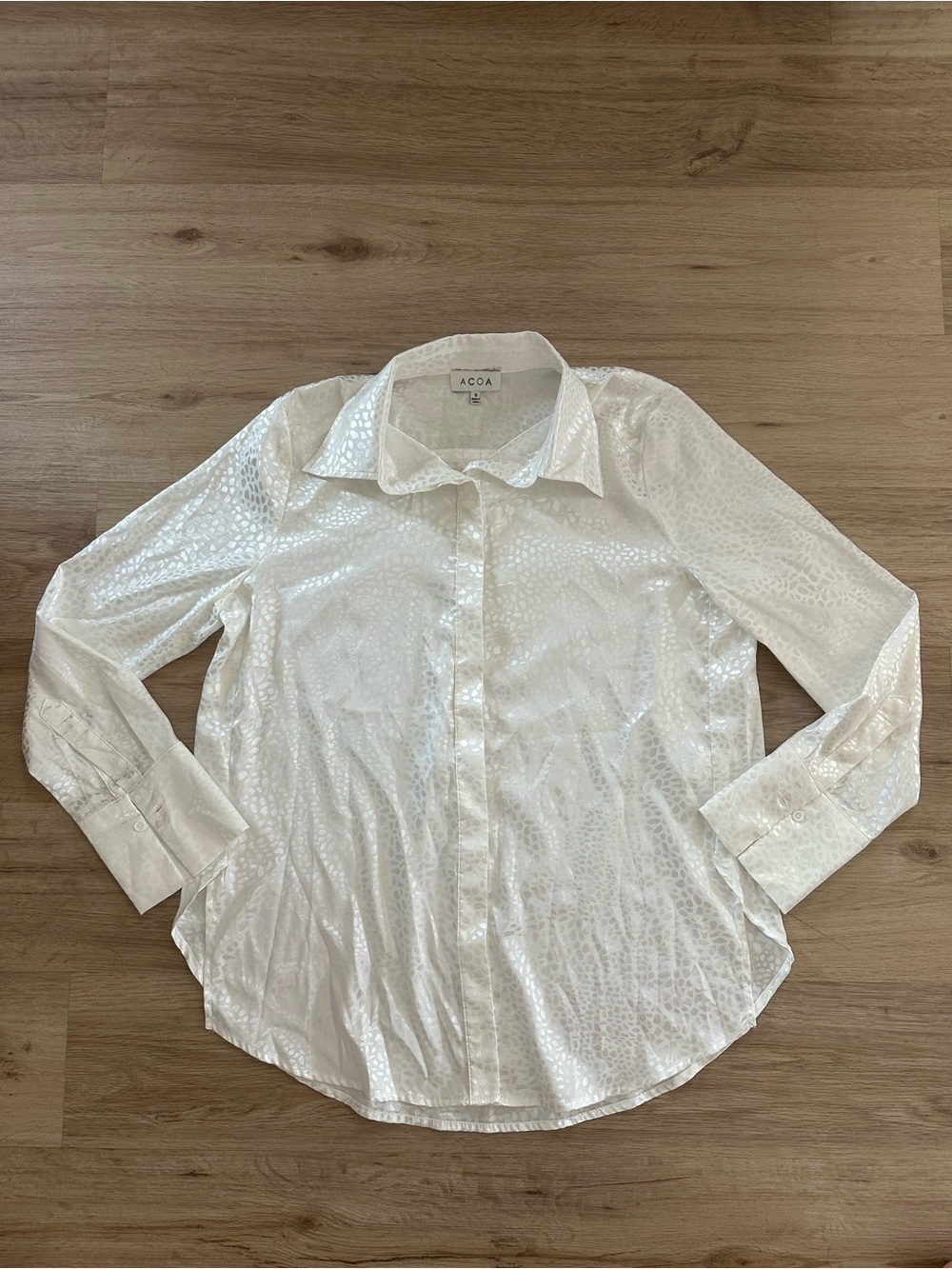 🔹ACOÀ White Shimmery Button-Up Shirt